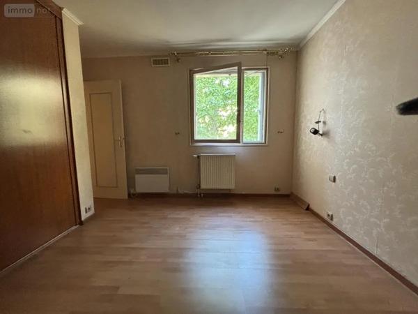 Achat - Appartement Montigny-le-Bretonneux 78180 5 pièces 93 m 2 16057 m 2