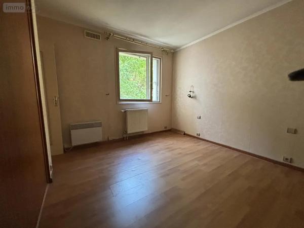 Achat - Appartement Montigny-le-Bretonneux 78180 5 pièces 93 m 2 16057 m 2