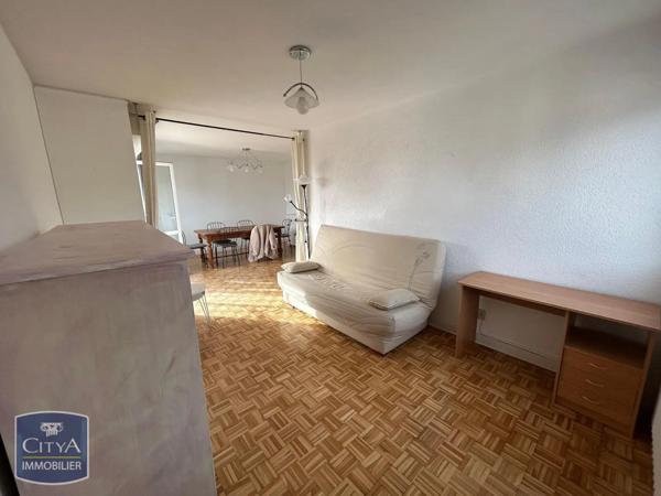 Appartement à louer 2 pièces 58.27m²