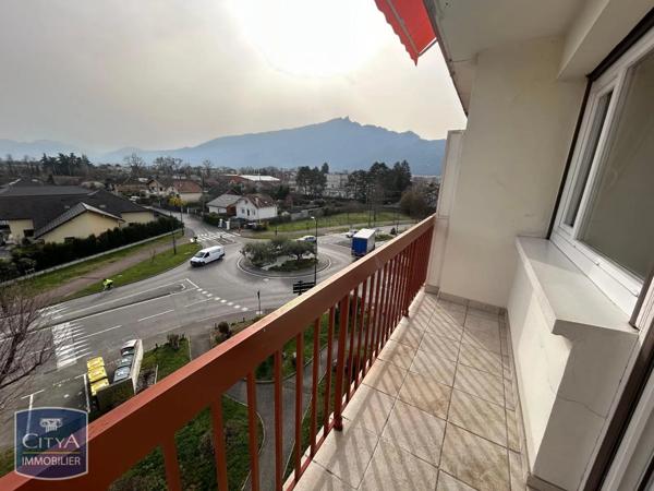 Appartement à louer 2 pièces 58.27m²