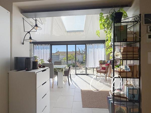 Maison plain pied - T 4 - Garage et Piscine