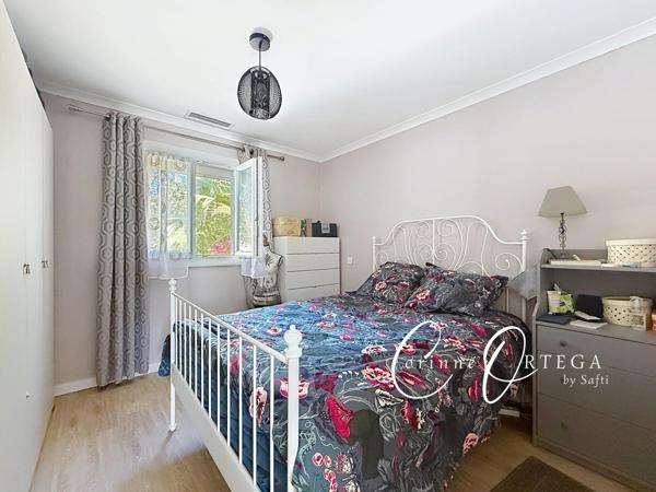 Maison plain pied - T 4 - Garage et Piscine