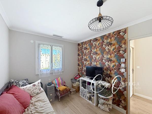 Maison plain pied - T 4 - Garage et Piscine