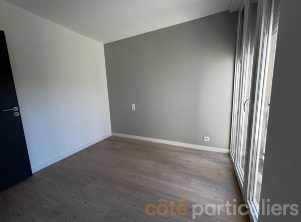 Vente
                Appartement23,66 m² - 1 Pièce -
                    RODEZ (12000)