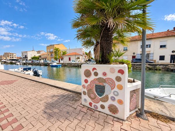 Appartement
         2 pièces
        - 38 m² Exclusivité 200 000 € *