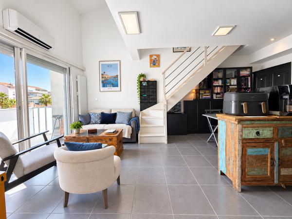 Appartement
         2 pièces
        - 38 m² Exclusivité 200 000 € *