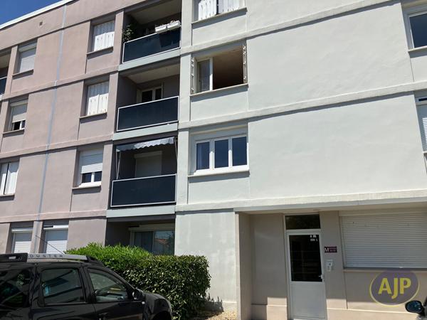 Appartement à louer Libourne : 4 pièces, 75m² avec 3 chambre(s) à 895€ - AJP Immobilier Saint Andre de Cubzac