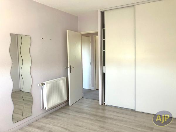Appartement à louer Libourne : 4 pièces, 75m² avec 3 chambre(s) à 895€ - AJP Immobilier Saint Andre de Cubzac