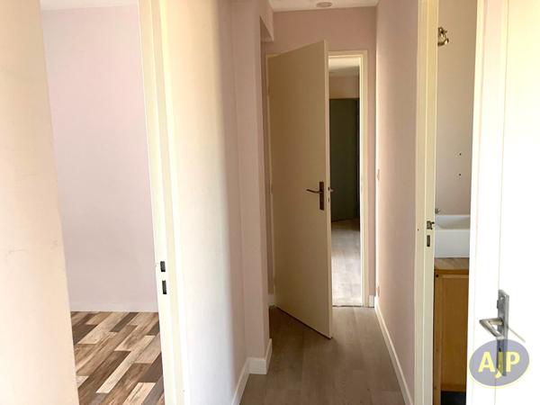 Appartement à louer Libourne : 4 pièces, 75m² avec 3 chambre(s) à 895€ - AJP Immobilier Saint Andre de Cubzac
