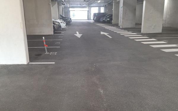 Stationnement à louer