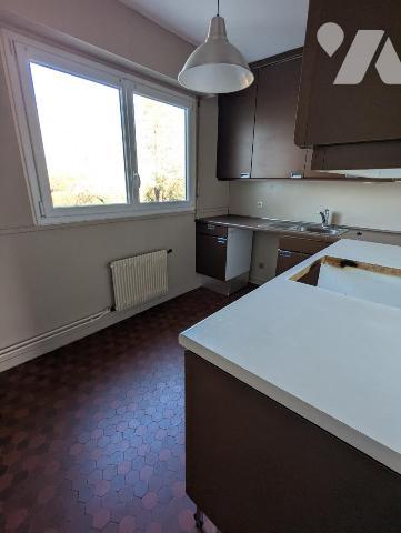 APPARTEMENT DONNANT SUR PARC