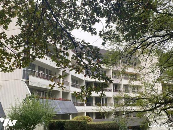 APPARTEMENT DONNANT SUR PARC