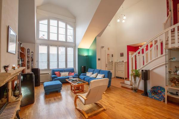 SUPERBE MASON FAMILIALE 205 m2