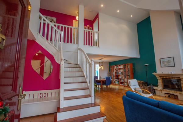 SUPERBE MASON FAMILIALE 205 m2