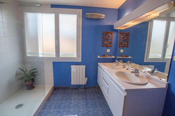 SUPERBE MASON FAMILIALE 205 m2