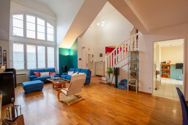 SUPERBE MASON FAMILIALE 205 m2