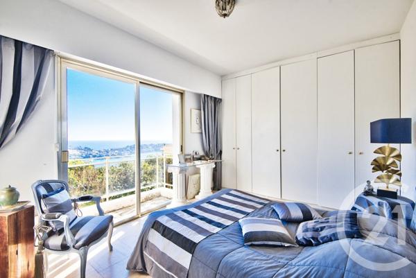 Maison à vendre  6 pièces - 275 m2 VILLEFRANCHE SUR MER - 06