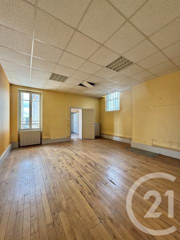 Appartement T4 à vendre  5 pièces - 123,10 m2 MOULINS - 03