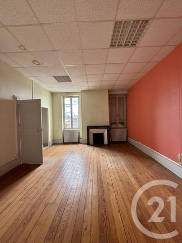 Appartement T4 à vendre  5 pièces - 123,10 m2 MOULINS - 03