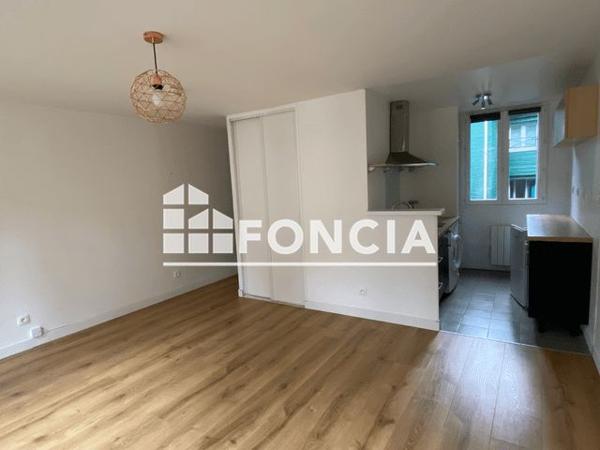 Location Studio 27.48 m² - 9 RUE ETOUPEE Rouen 76000