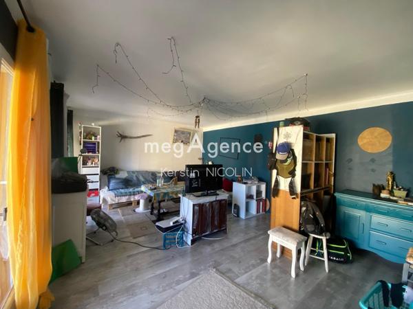 Appartement à BRIGNOLES, 83170 - 3 pièces 74m²