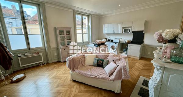 Location Appartement 2 pièces 50.5 m² - Auxerre 89000