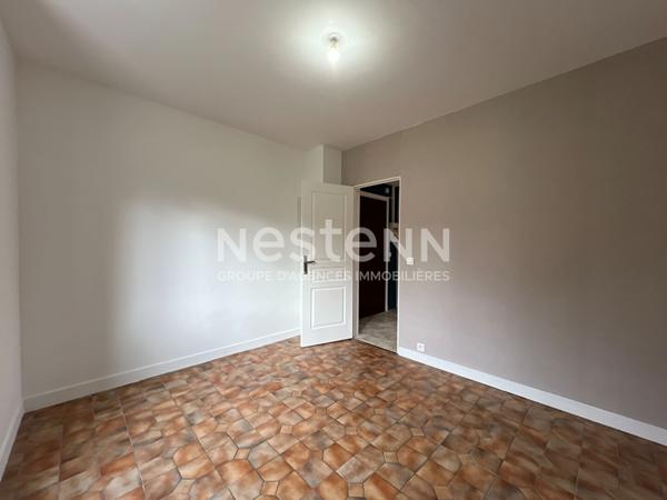 BAR LE DUC : appartement lumineux 6 pièces, 4 chambres, avec garage et jardin