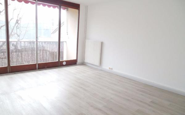 Appartement à vendre    3 pièces • 72 m2 Livry-Gargan