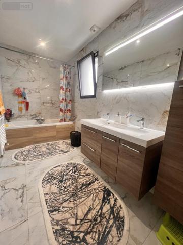 Maison à vendre à Yffiniac dans les Côtes-d'Armor (22120), ref : 22007-675