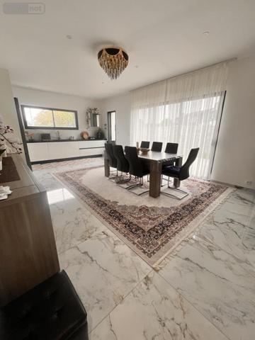 Maison à vendre à Yffiniac dans les Côtes-d'Armor (22120), ref : 22007-675