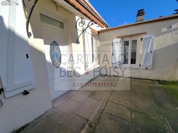 Maison à vendre à Cloyes-les-Trois-Rivières dans l'Eure-et-Loir (28220), ref : RCA/847   
Centre ville