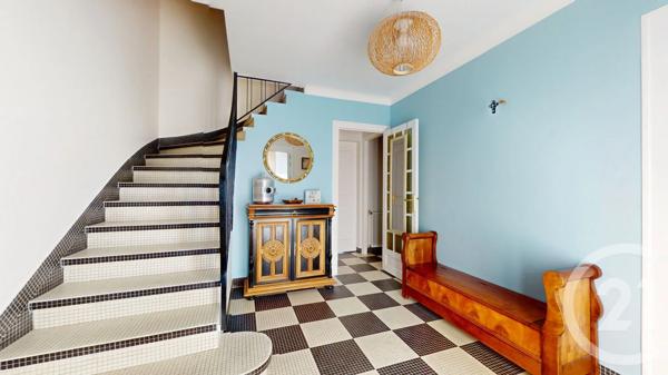 Maison à vendre  5 pièces - 115 m 2   ST HERBLAIN  - 44