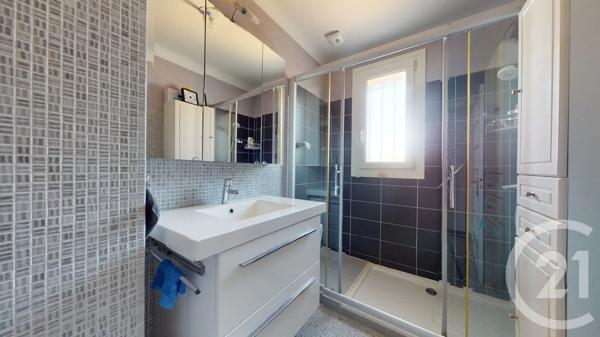 Maison à vendre  5 pièces - 115 m 2   ST HERBLAIN  - 44