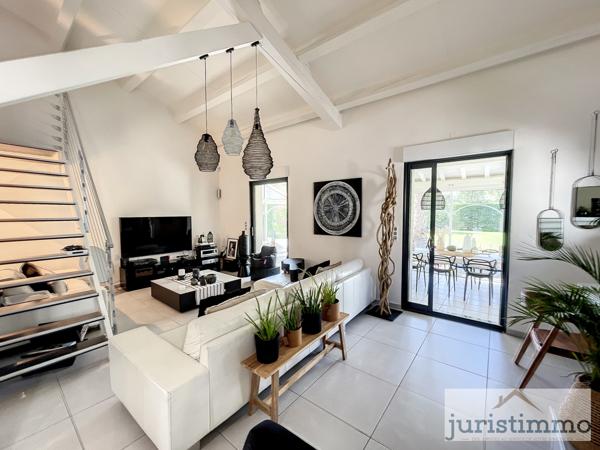 Piolenc (84420) Demeure d’exception à Piolenc – 210 m² habitables sur 4500 m² de terrain