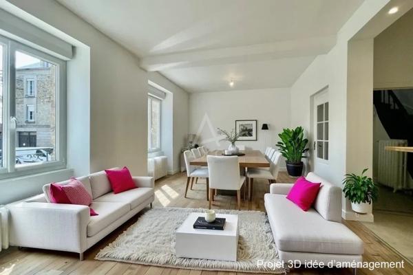 Maison de ville rénovée, surface de 152 m² sur un terrain de 193 m²-avec 5 chambres, cuisine A/E , grand salon expo sud avec cheminée,  quartier Bonabry - Fougères .