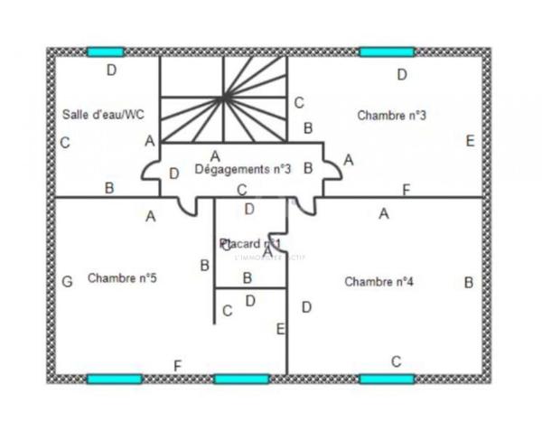 Maison de ville rénovée, surface de 152 m² sur un terrain de 193 m²-avec 5 chambres, cuisine A/E , grand salon expo sud avec cheminée,  quartier Bonabry - Fougères .