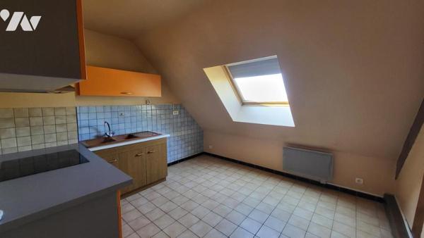 Appartement T3 (2ème étage) 72.64m2 avec combles, garage et parking ,secteur calme 