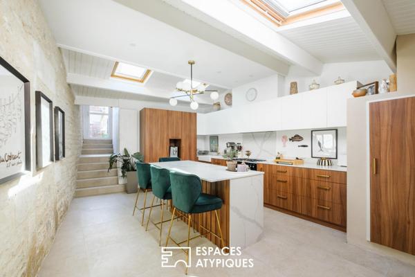 Maison en centre-ville tournée vers la convivialité