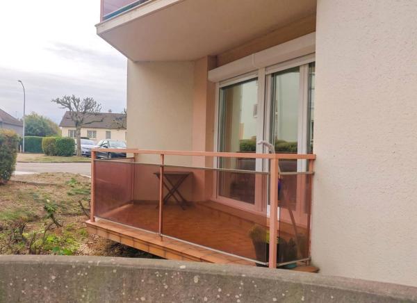 Bel appartement avec balcon rénové, vendu loué !