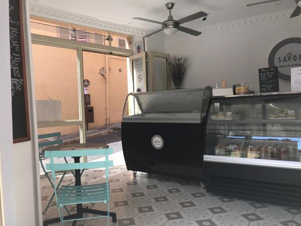 GRASSE (06)bar licence 4, snack petite restauration glace sur place et emporter, terrasse