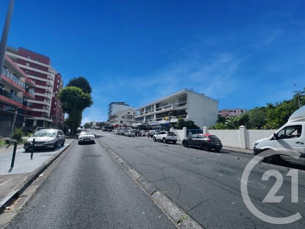 Maison à vendre  5 pièces - 102,70 m2 ST DENIS - 974