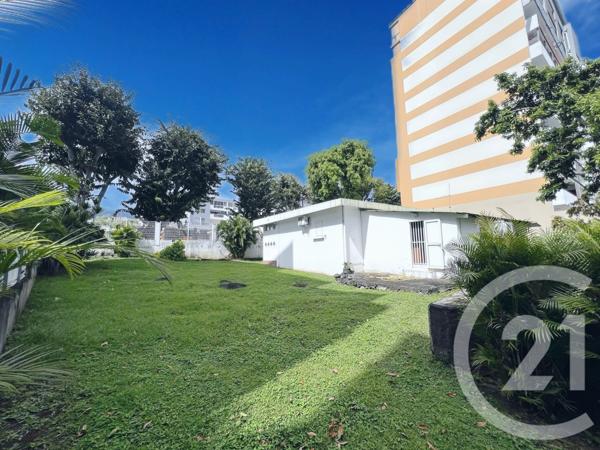 Maison à vendre  5 pièces - 102,70 m2 ST DENIS - 974