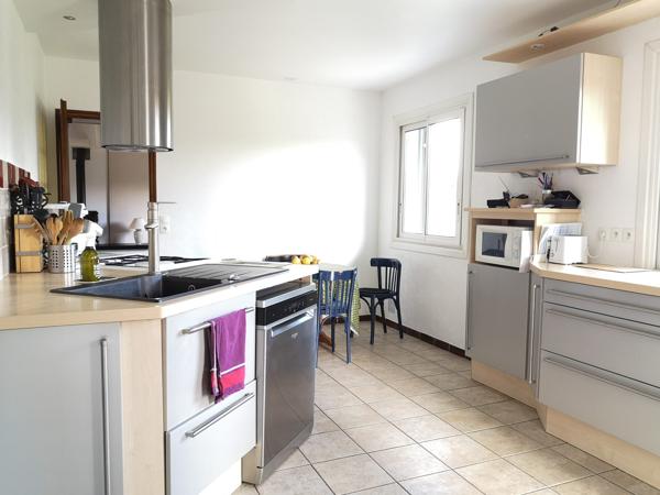 Jolie maison familiale dans son écrin de verdure