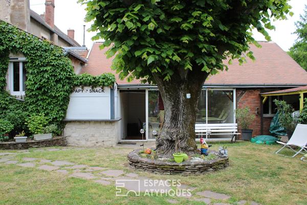 Bâtisse XIXème bord Canal