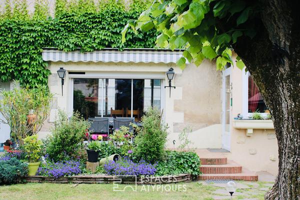 Bâtisse XIXème bord Canal