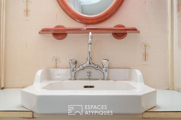 Bâtisse XIXème bord Canal