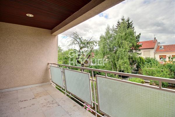 Maison spacieuse de 146 m² à ESSEY-LES-NANCY - PARC MARINGER