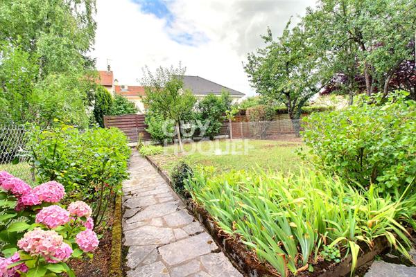 Maison spacieuse de 146 m² à ESSEY-LES-NANCY - PARC MARINGER