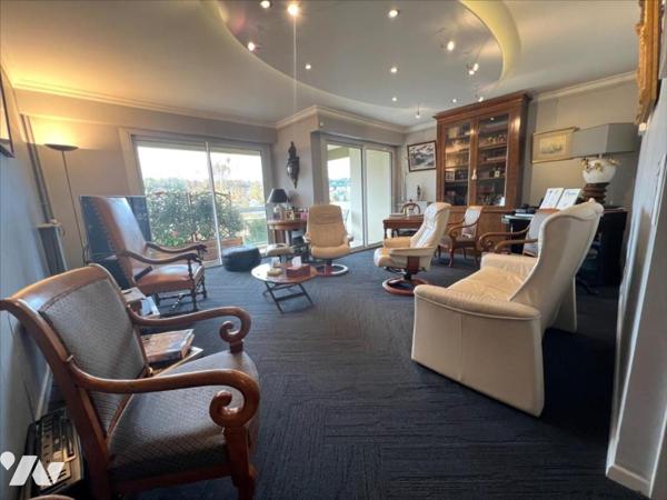 APPARTEMENT 5 PIECES 128m²