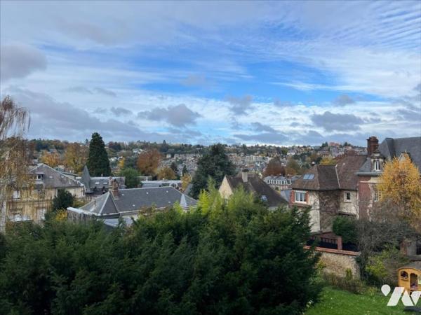 APPARTEMENT 5 PIECES 128m²